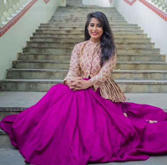 Top Fashion Bloggers In India You Need To ASAP!