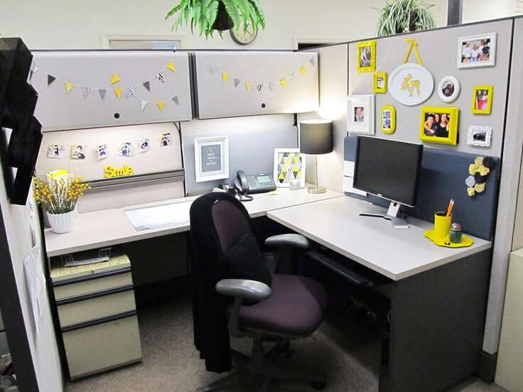 decorating-work-cubicle