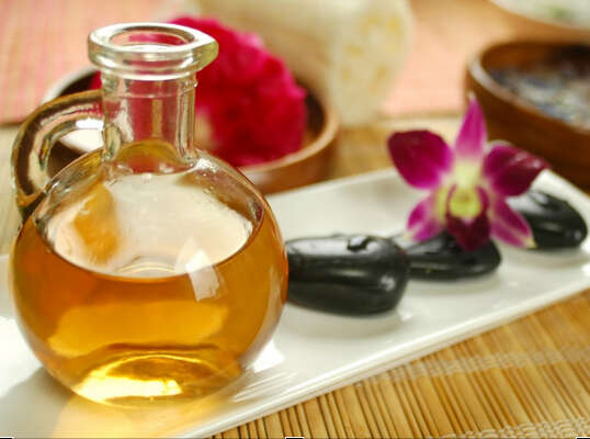 oil-massage-for-soft-best skin remedies