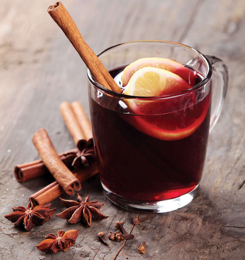 refreshing-drinks-for-Christmas-Mulled-Wine-Cocktail