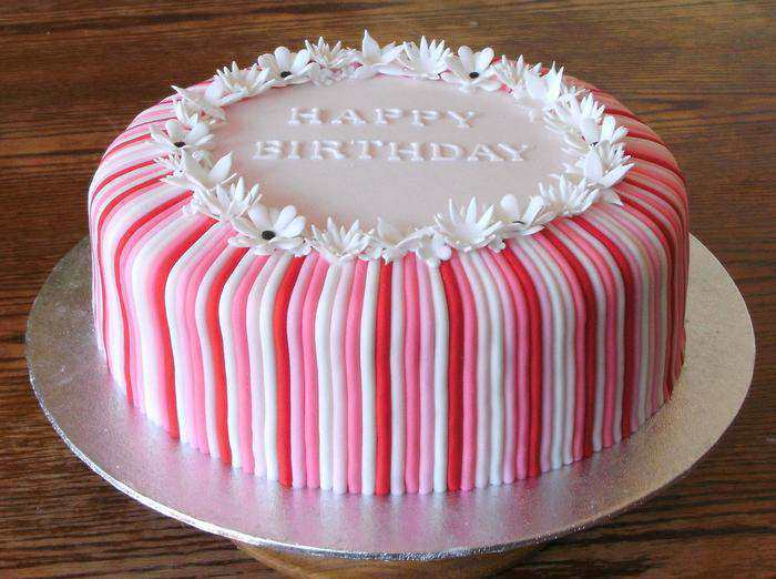 Bonding Heart Cake - Send best brand bakery cakes Secunderabad Online