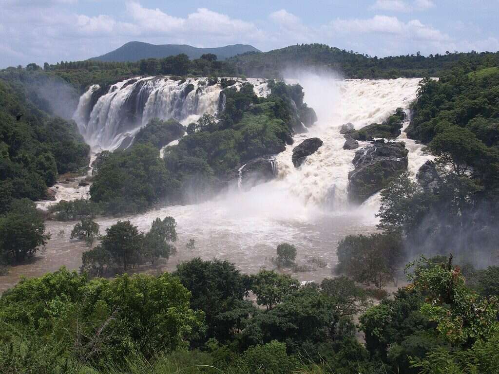 Shivanasamudra Falls Karnataka 10 breathtaking waterfalls India