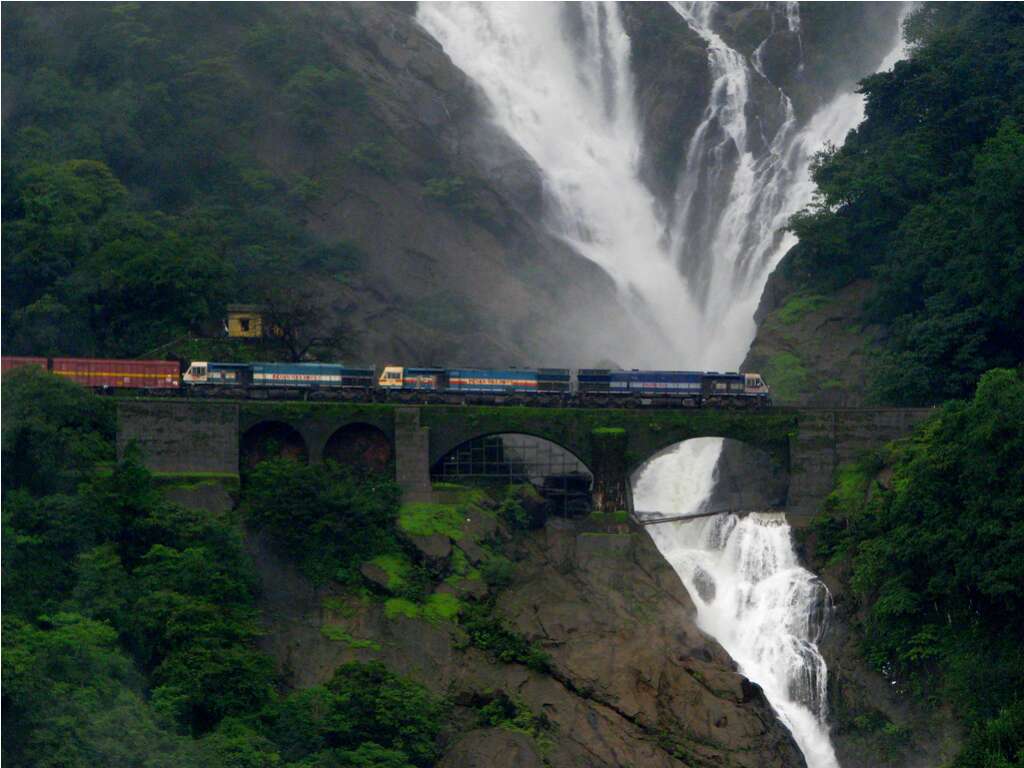 doodhsagar goa 10 breathtaking waterfalls-india