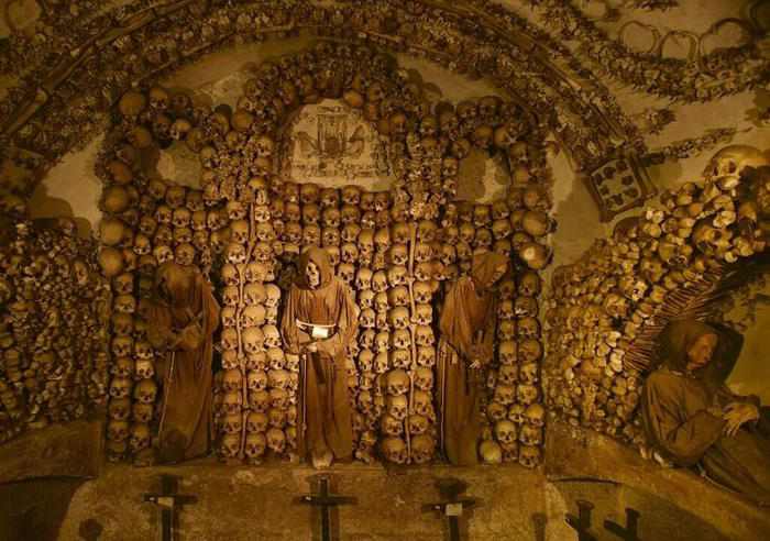 10 offbeat places in rome santa maria della concezione crypts