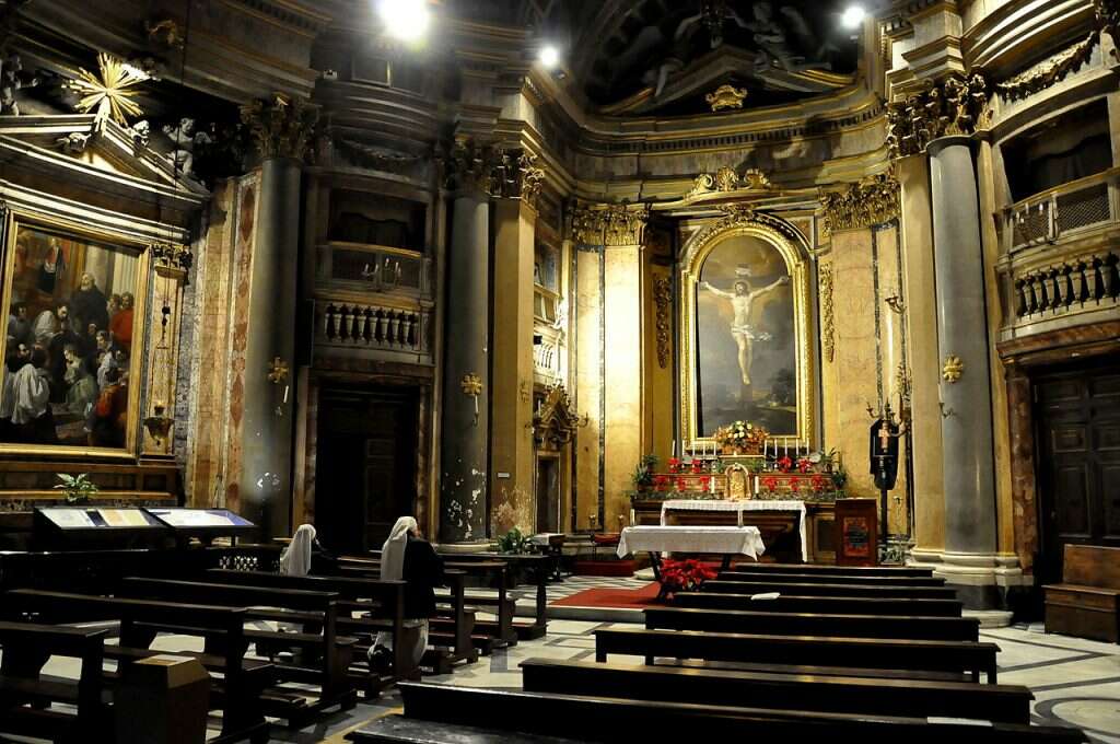 10 offbeat places in rome santa maria dell orazione e morte church interior