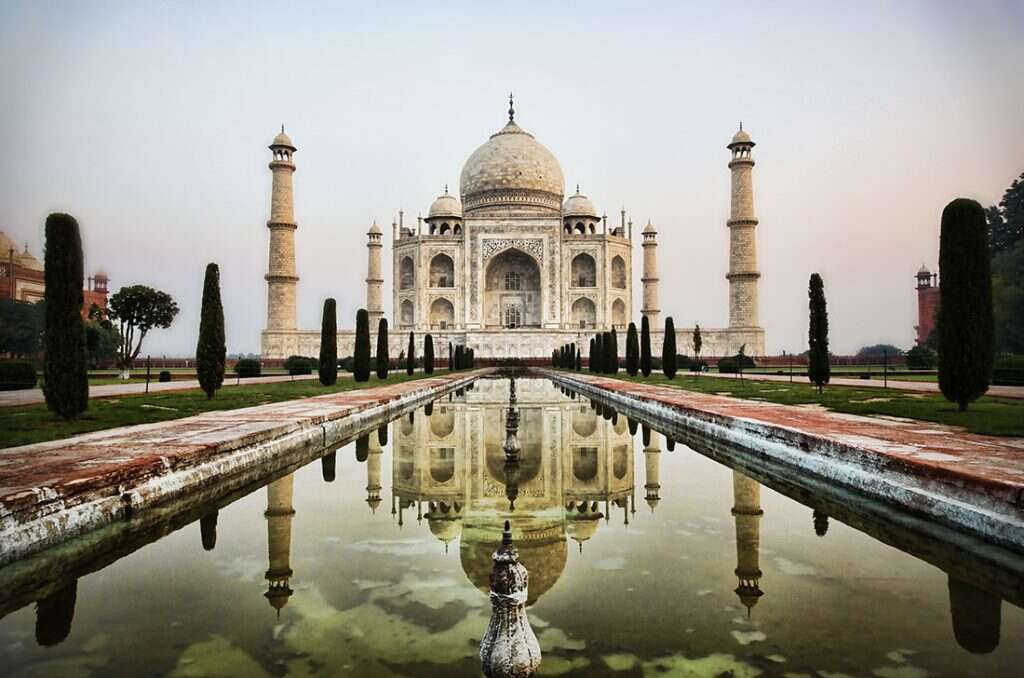 10 places to visit in india before they disappear taj-mahal smog