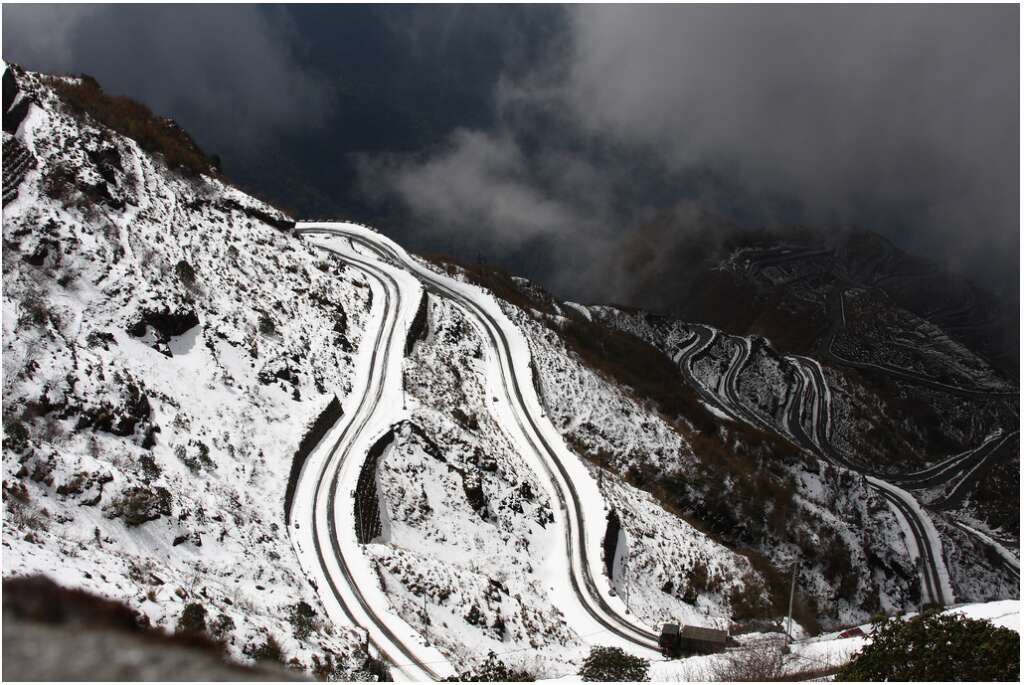 Three Level Zigzag Road 12 dangerous roads in India