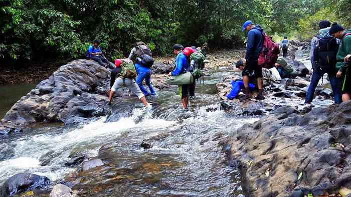 places to visit in goa trekking