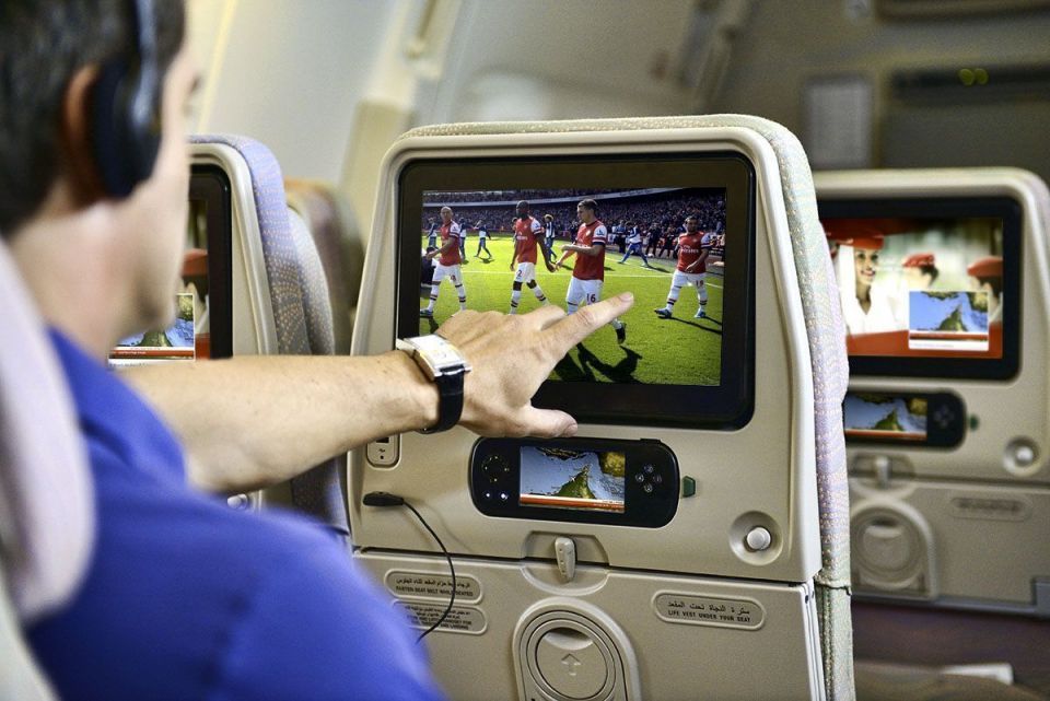 emirates baggage allowance onboard entertainment